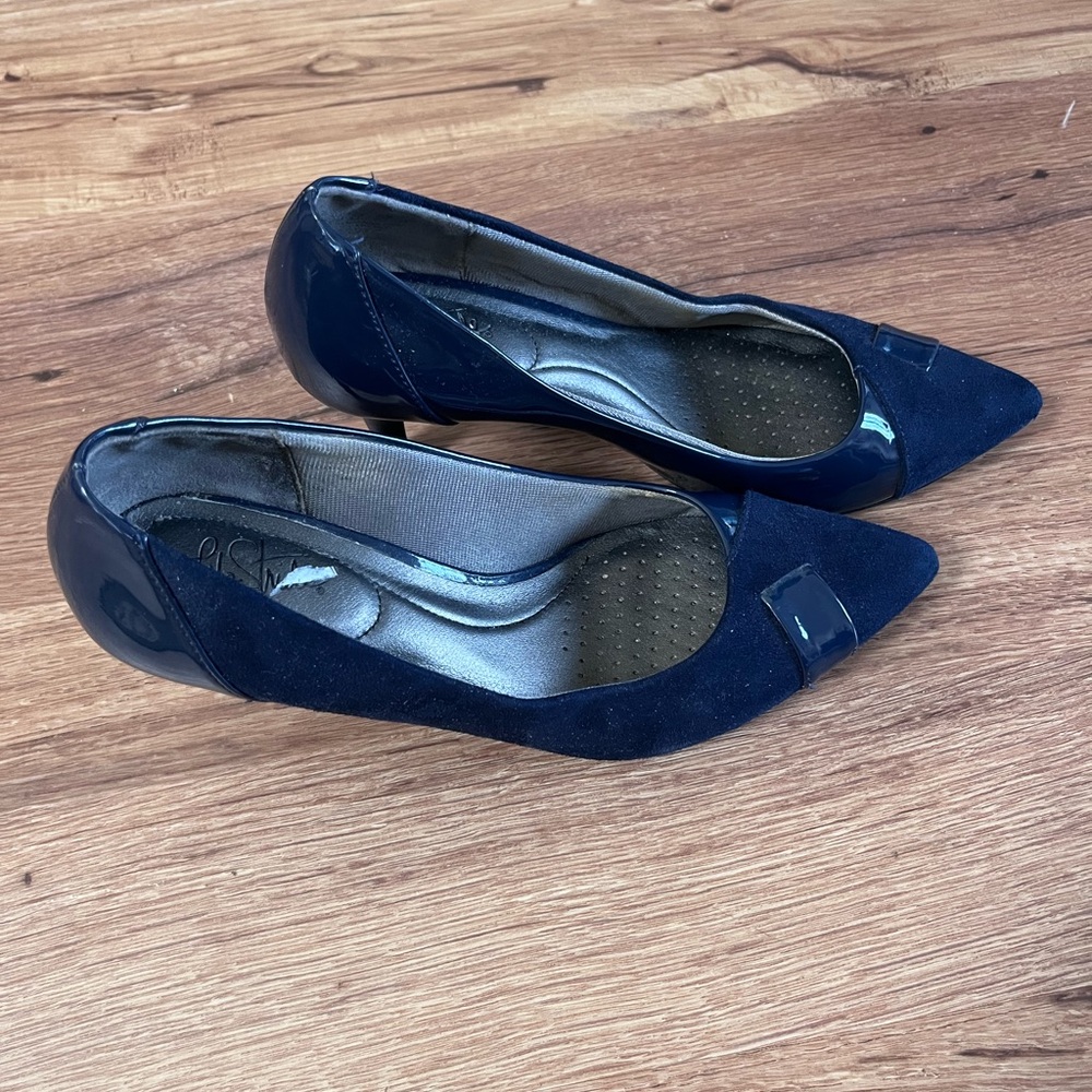 LifeStride Spencer navy pumps, size 7.5 - Picture 2 of 4